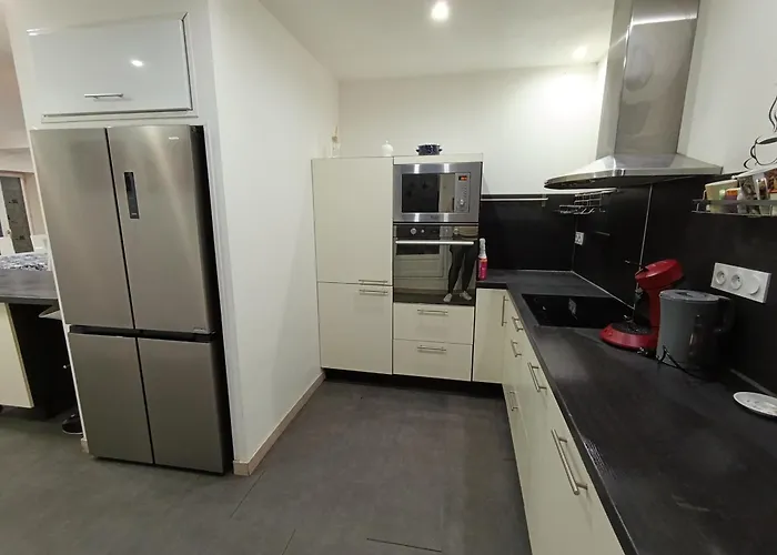 Apartman Angleterre 48 *