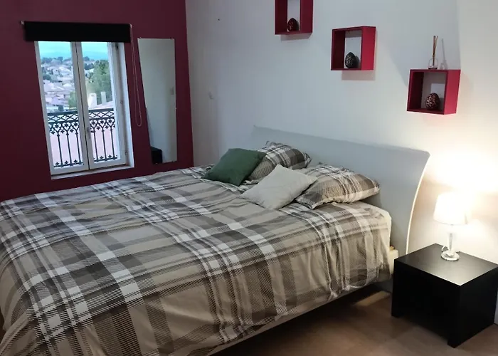 Apartman Angleterre 48 *